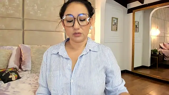 Victoria-Harper online show from 03-10-25, 12:48