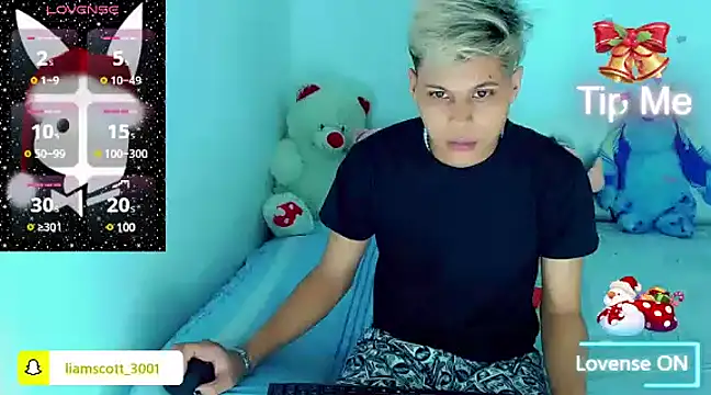 Snapshot of Liamscott_ chatting on 12-11-24, 04:28 Liamscott online show from 12-11-24, 04:28