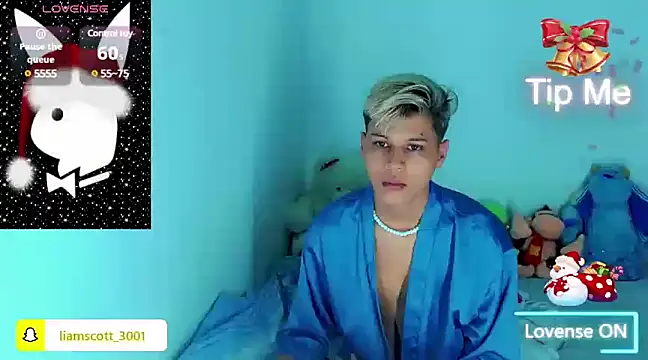 Snapshot of Liamscott_ chatting on 12-15-24, 11:53 Liamscott online show from 12-15-24, 11:53