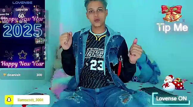 Snapshot of Liamscott_ chatting on 01-05-25, 06:35 Liamscott online show from 01-05-25, 06:35