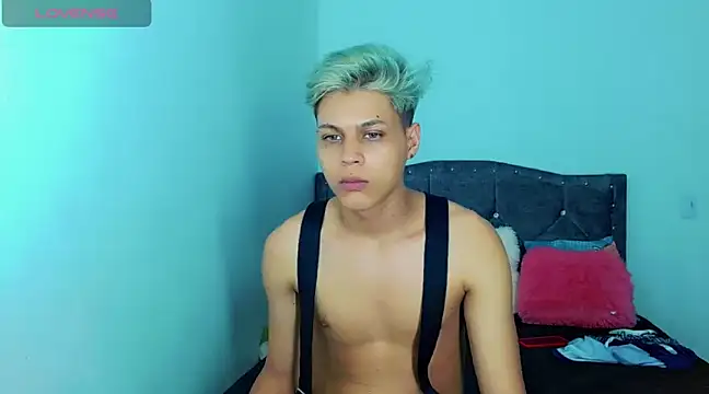 Snapshot of Liamscott_ chatting on 01-28-25, 02:53 Liamscott online show from 01-28-25, 02:53