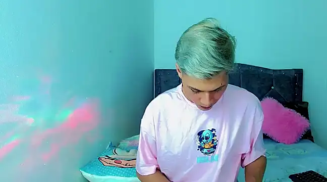 Snapshot of Liamscott_ chatting on 02-05-25, 04:06 Liamscott online show from 02-05-25, 04:06