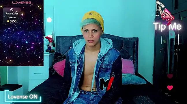 Snapshot of Liamscott_ chatting on 02-10-25, 04:30 Liamscott online show from 02-10-25, 04:30