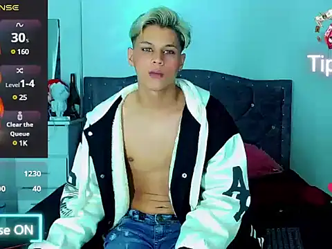 Snapshot of Liamscott_ chatting on 02-25-25, 07:20 Liamscott online show from 02-25-25, 07:20