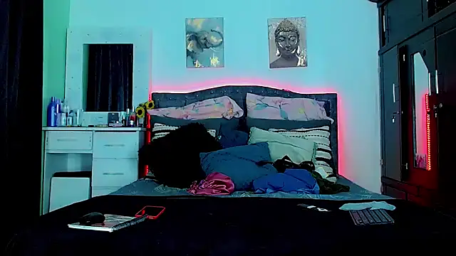 Snapshot of Liamscott_ chatting on 09-15-25, 09:15 Liamscott online show from 09-15-25, 09:15