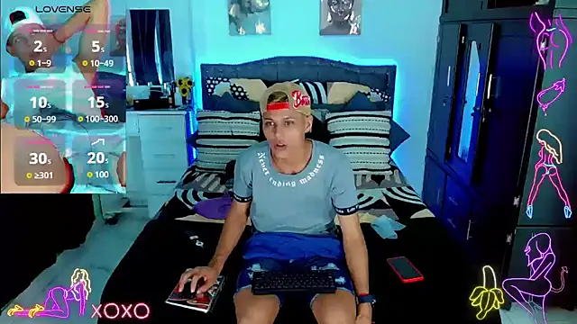 Snapshot of Liamscott_ chatting on 10-05-25, 09:02 Liamscott online show from 10-05-25, 09:02