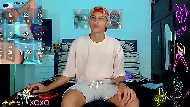 Snapshot of Liamscott_ chatting on 10-07-25, 09:34 Liamscott online show from 10-07-25, 09:34