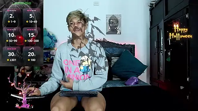 Snapshot of Liamscott_ chatting on 10-22-25, 07:02 Liamscott online show from 10-22-25, 07:02