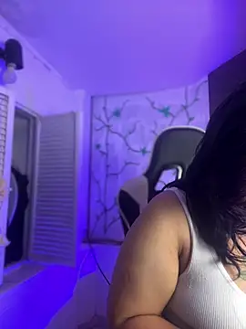 Snapshot of JulianaCastillo chatting on 01-19-25, 07:57 JulianaCastillo online show from 01-19-25, 07:57