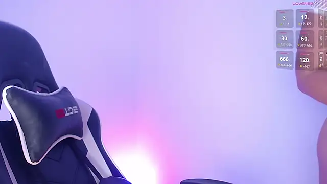 Snapshot of JulianaCastillo chatting on 02-11-25, 08:58 JulianaCastillo online show from 02-11-25, 08:58