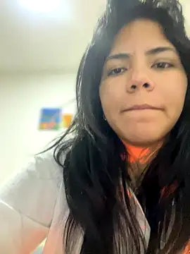 Snapshot of JulianaCastillo chatting on 10-02-25, 07:15 JulianaCastillo online show from 10-02-25, 07:15