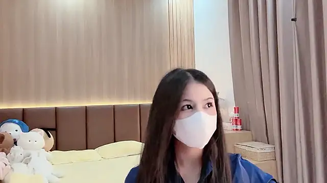 Jennie Spa online show from 10-04-25, 03:43