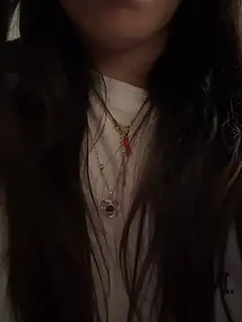 Snapshot of rossana99_ chatting on 05-16-26, 01:54 rossana99 online show from 05-16-26, 01:54