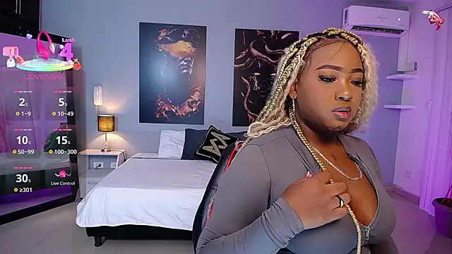 Snapshot of JasmineCampbell_ chatting on 02-11-26, 01:38 JasmineCampbell online show from 02-11-26, 01:38