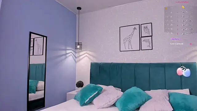 katherin smith  online show from 12-21-24, 04:09