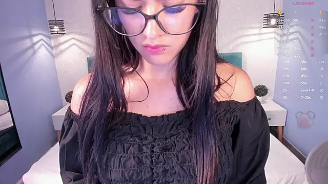 katherin smith  online show from 12-22-24, 11:00