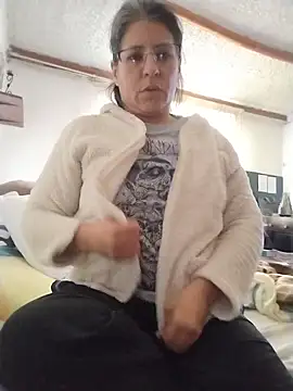 LucifernandaSw online show from 01-20-25, 01:00