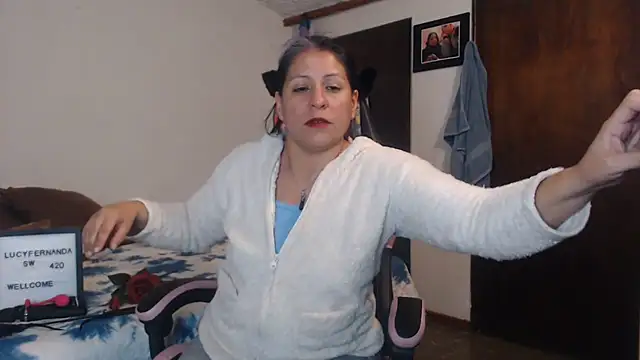 LucifernandaSw online show from 06-26-26, 10:19