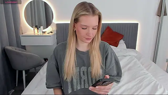 CassieRayss online show from 02-11-25, 12:16