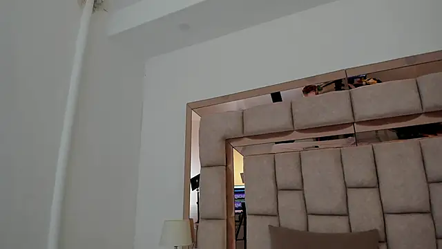 emma castilloo online show from 03-22-25, 01:32