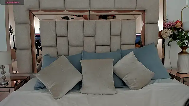 emma castilloo online show from 11-02-25, 10:01