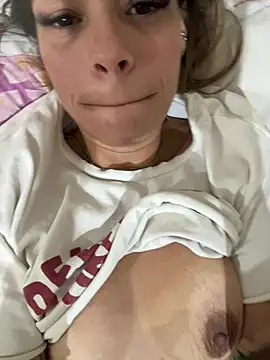 Snapshot of loiracps chatting on 03-29-26, 05:02 loiracps online show from 03-29-26, 05:02