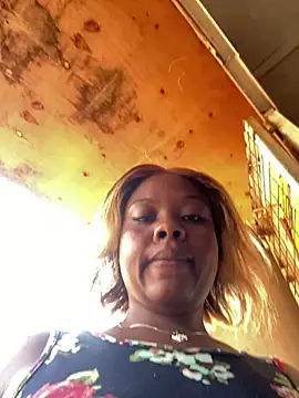 Snapshot of Dellah26 chatting on 12-13-24, 02:49 Dellah26 online show from 12-13-24, 02:49