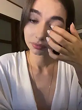 Coralinee 01 online show from 05-20-26, 11:55