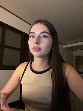 Coralinee 01 online show from 05-24-26, 12:59