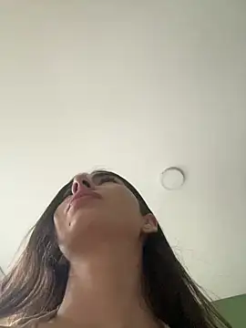 Coralinee 01 online show from 06-07-26, 10:24