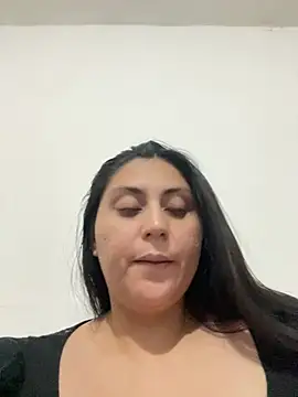 Snapshot of valentinesexx chatting on 05-25-26, 07:03 valentinesexx online show from 05-25-26, 07:03