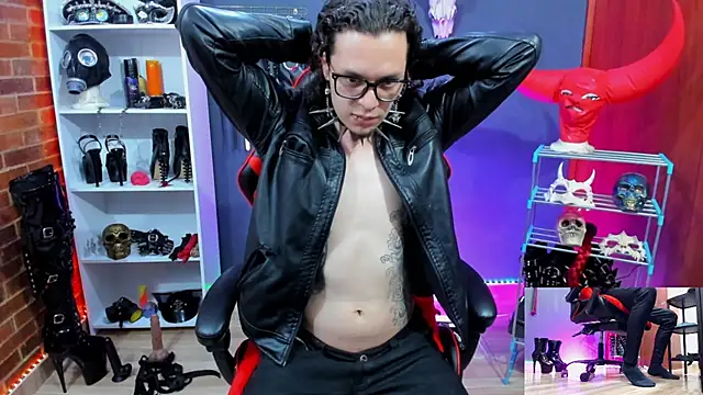 Snapshot of daven56 chatting on 03-06-26, 03:30 daven56 online show from 03-06-26, 03:30