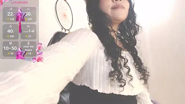 Snapshot of Amara18_ chatting on 02-14-26, 11:34 Amara18 online show from 02-14-26, 11:34