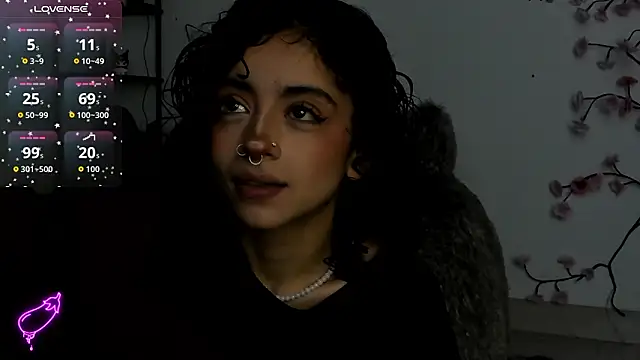 Snapshot of sami_monroe chatting on 03-04-26, 01:28 sami monroe online show from 03-04-26, 01:28