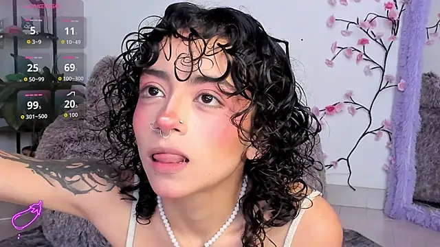 Snapshot of sami_monroe chatting on 03-19-26, 01:59 sami monroe online show from 03-19-26, 01:59