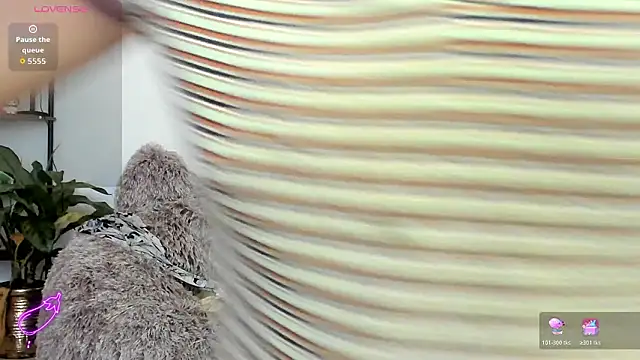 Snapshot of sami_monroe chatting on 03-21-26, 08:12 sami monroe online show from 03-21-26, 08:12