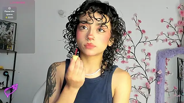 Snapshot of sami_monroe chatting on 04-01-26, 01:52 sami monroe online show from 04-01-26, 01:52