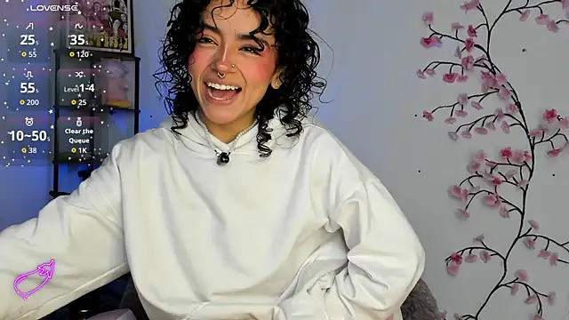 Snapshot of sami_monroe chatting on 05-12-26, 12:57 sami monroe online show from 05-12-26, 12:57