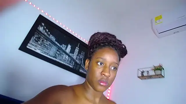 Snapshot of pleassing_ebonny chatting on 01-31-25, 11:24 pleassing ebonny online show from 01-31-25, 11:24