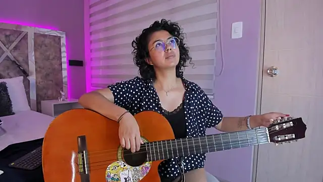 Amareto  online show from 02-01-25, 05:26