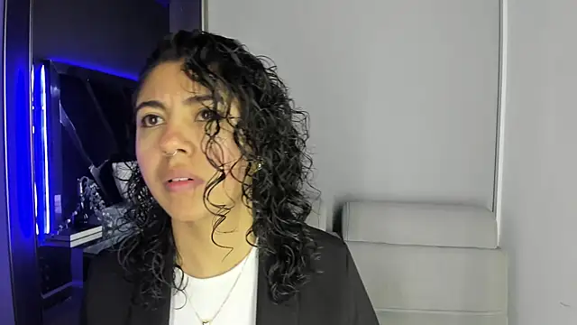 Amareto  online show from 01-11-26, 12:10