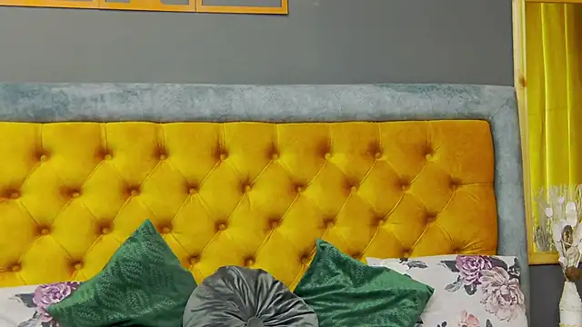 Snapshot of HaileyMoonn chatting on 02-05-25, 07:50 HaileyMoonn online show from 02-05-25, 07:50