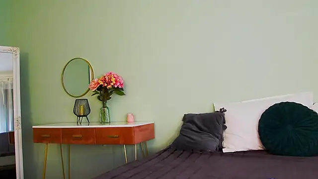 Snapshot of HaileyMoonn chatting on 02-27-25, 04:20 HaileyMoonn online show from 02-27-25, 04:20