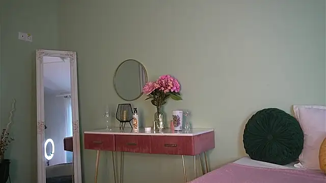 Snapshot of HaileyMoonn chatting on 03-14-25, 10:29 HaileyMoonn online show from 03-14-25, 10:29