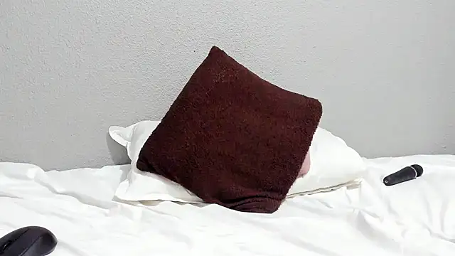 cutelipsxo online show from 02-10-25, 11:13