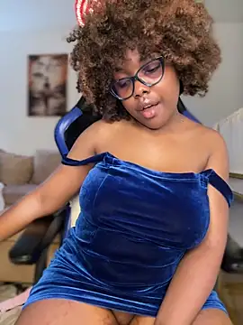 SSEXYBUBBLEBUTT101 online show from 12-24-24, 11:38