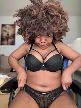 SSEXYBUBBLEBUTT101 online show from 01-07-25, 08:31