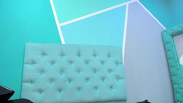 AlondraFerri1 online show from 12-23-24, 08:03