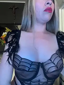 Snapshot of Ammy_Castro chatting on 02-19-25, 05:49 Ammy Castro online show from 02-19-25, 05:49