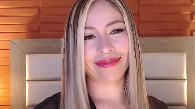 Snapshot of Ammy_Castro chatting on 02-26-25, 07:38 Ammy Castro online show from 02-26-25, 07:38